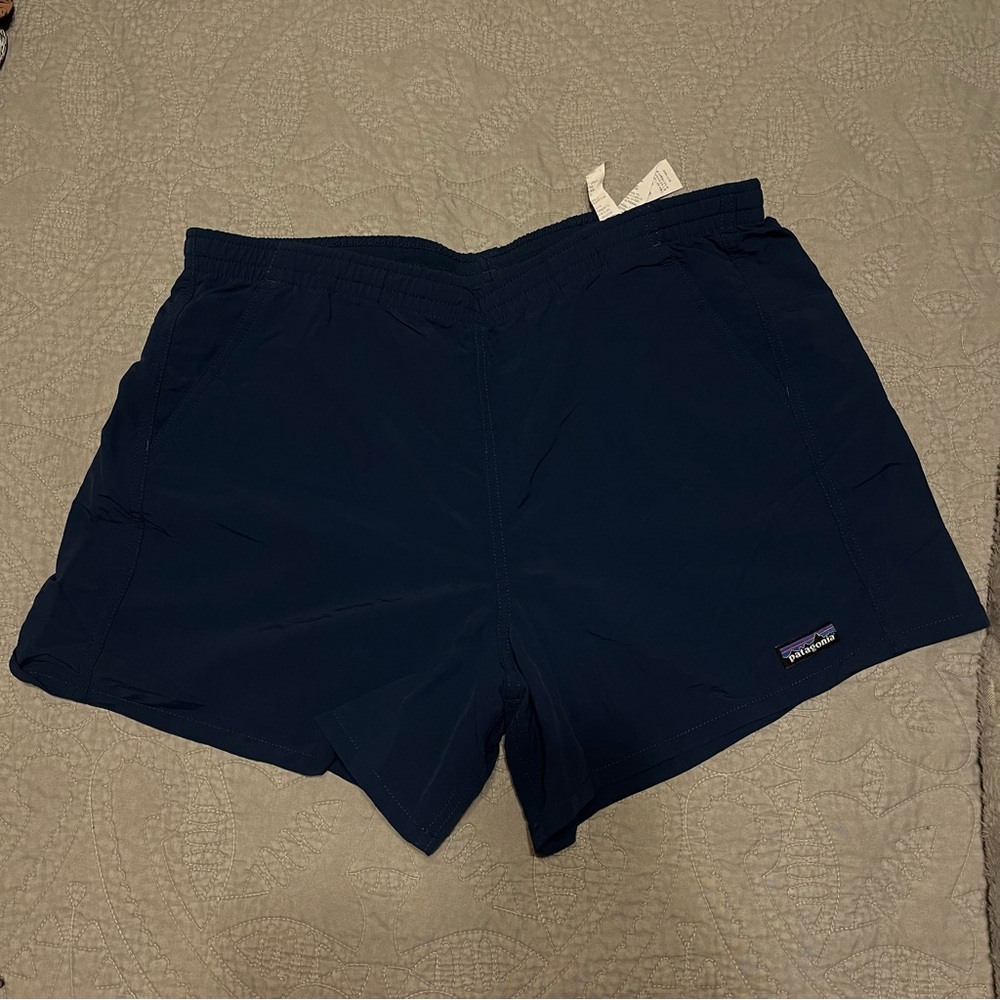 Patagonia baggies 5inch EUC. Worn maybe once or twice